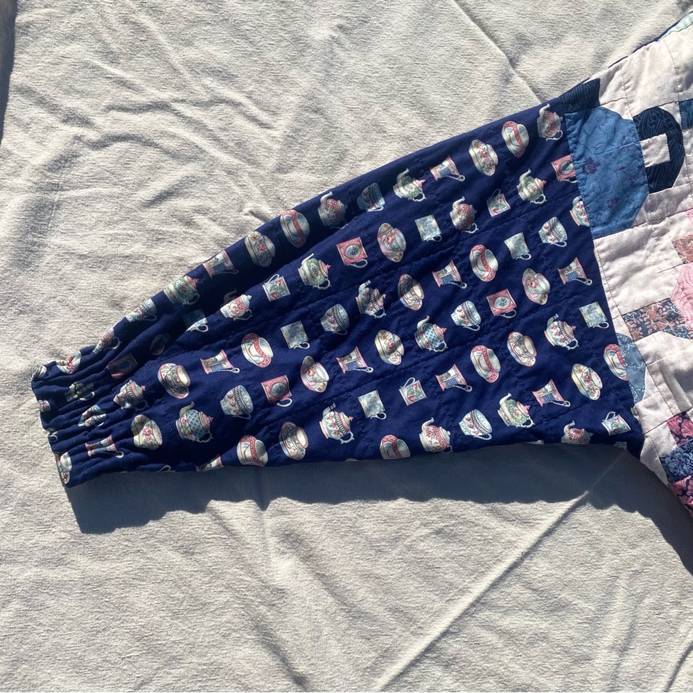 QUILT Patchwork 🫖 Tea Jacket - Picture 11 of 16